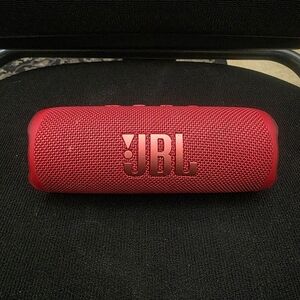 JBL Flip 6 Portable Waterproof Bluetooth Speaker
